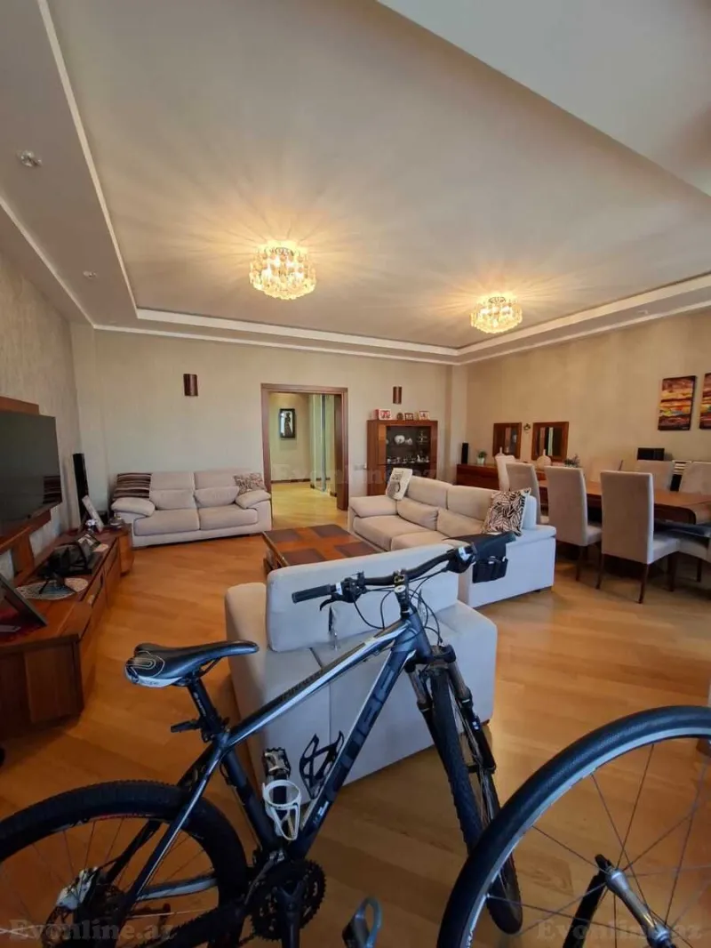 Satılır 4 otaqlı Mənzil Yeni tikili 159 m² Xətai m. - şəkil 2