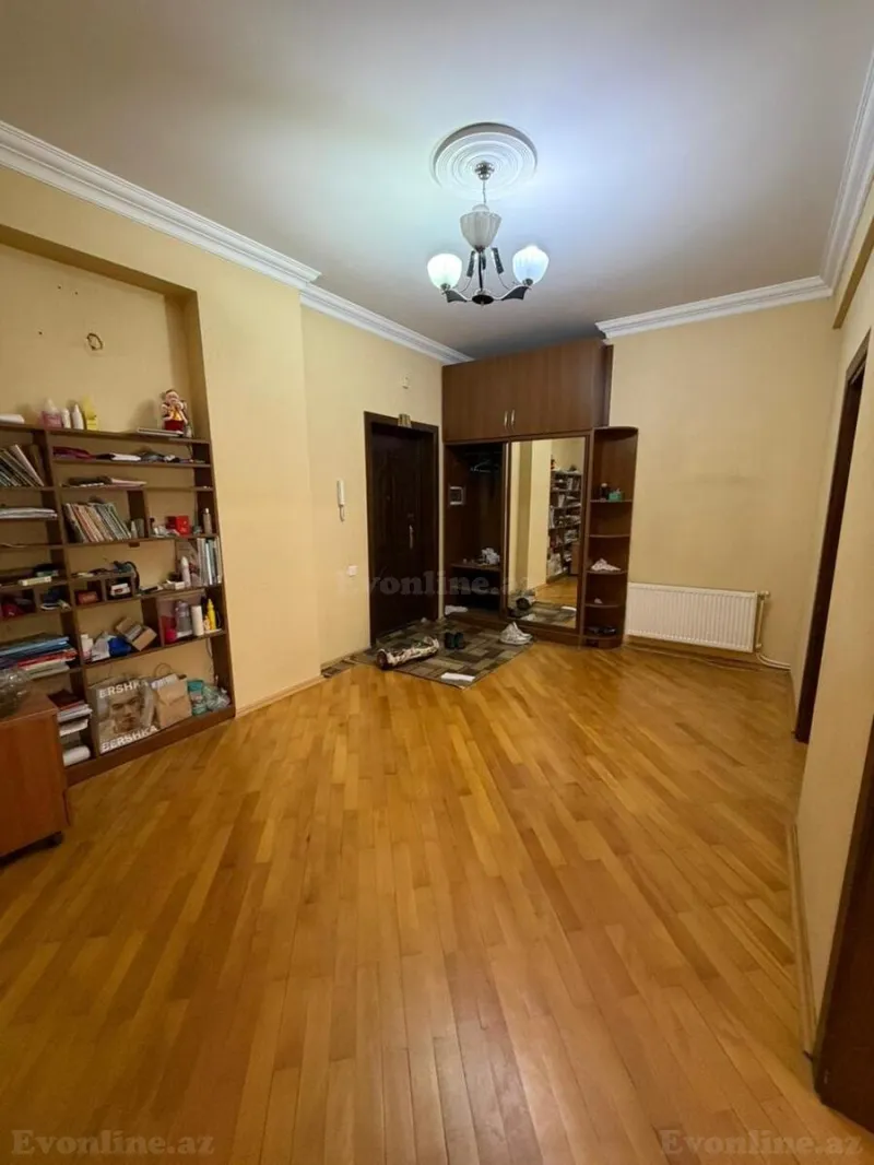 Satılır 3 otaqlı Mənzil Yeni tikili 120 m² Həzi Aslanov m.