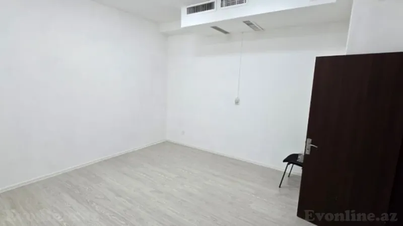 Kirayə verilir Ofis 21 m² Sahil m.