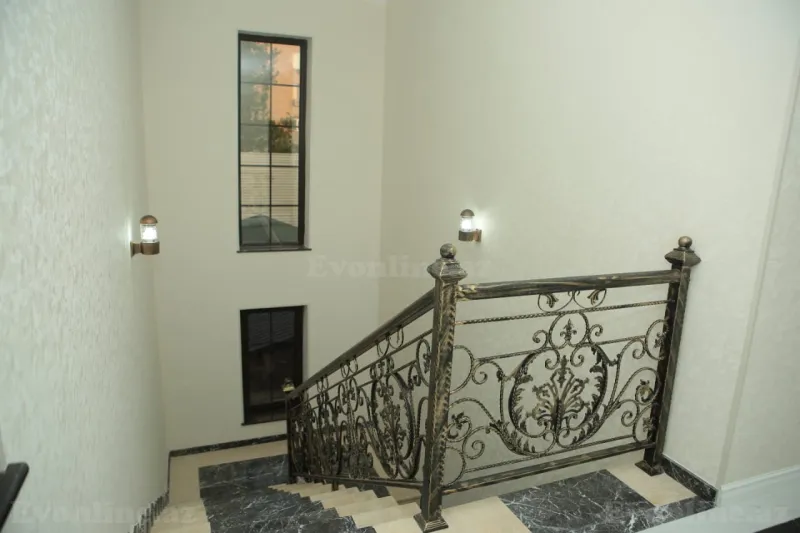 Satılır 6 otaqlı Həyət evi 375 m² Bakıxanov - şəkil 22