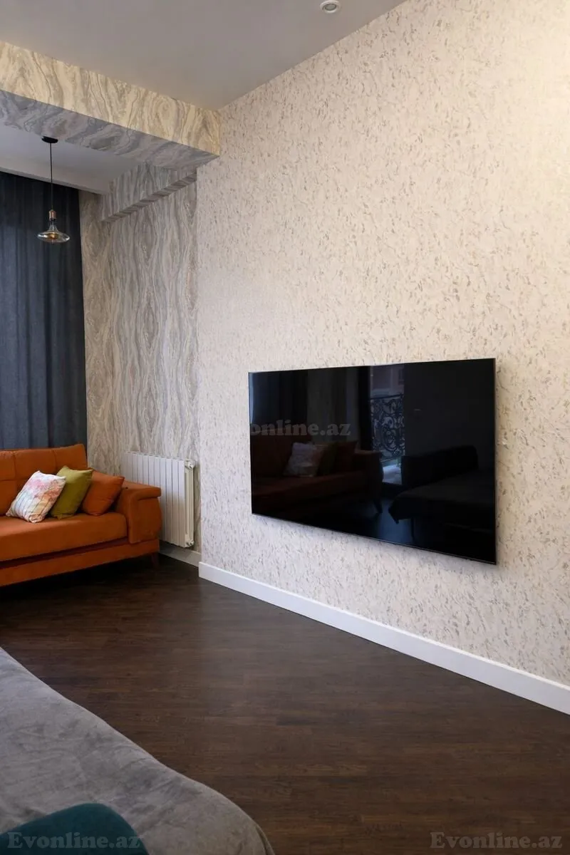 Satılır 2 otaqlı Mənzil Yeni tikili 72 m² 28 May m. - şəkil 3