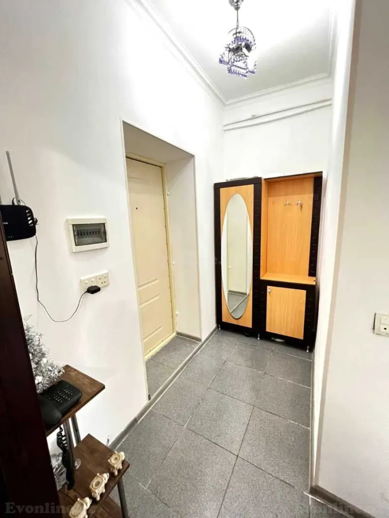 Satılır 2 otaqlı Mənzil Yeni tikili 45 m² Neftçilər m. - şəkil 3