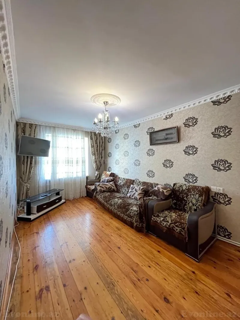 Kirayə verilir 3 otaqlı Mənzil Köhnə tikili 80 m² Xətai r.