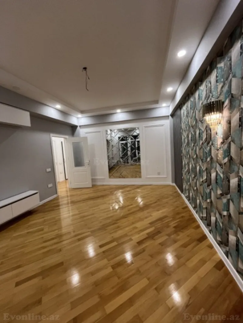 Satılır 3 otaqlı Mənzil Yeni tikili 115 m² 9-cu mikrorayon