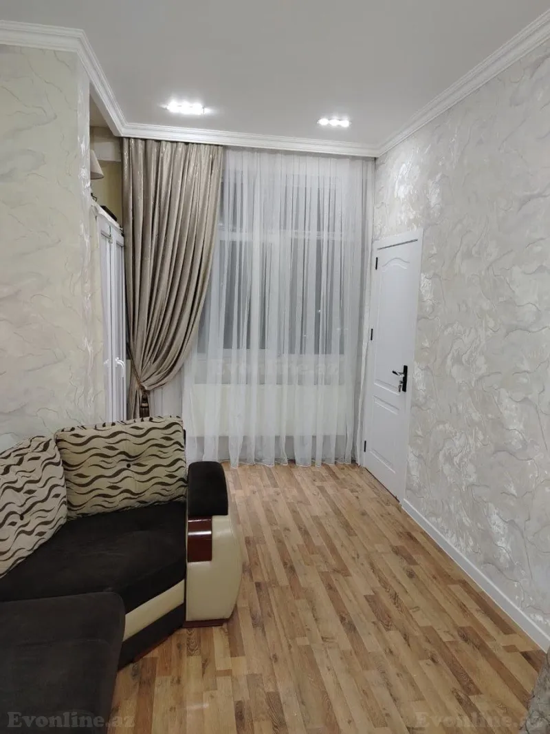 Satılır 3 otaqlı Mənzil Yeni tikili 70 m² Suraxanı r. - şəkil 2