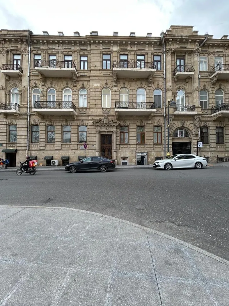 Satılır Obyekt 80 m² İçərişəhər m.