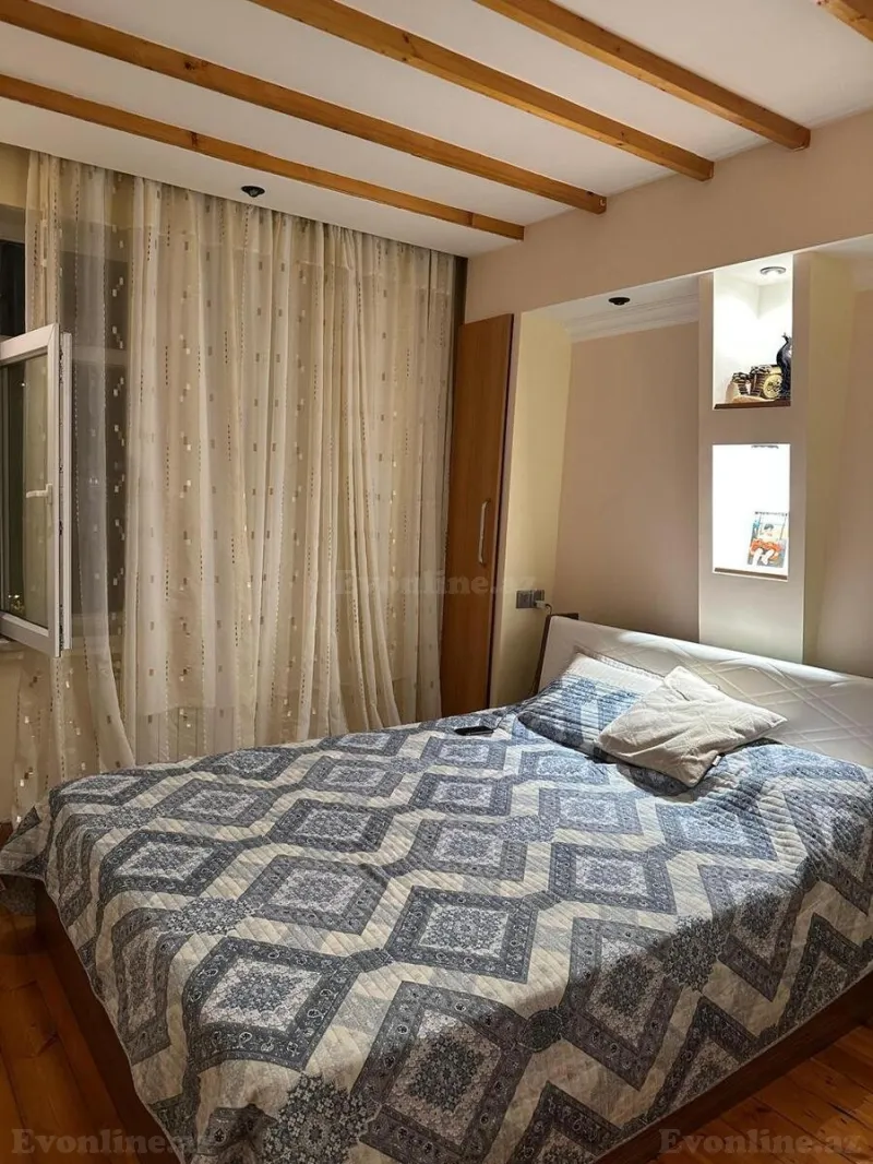 Satılır 4 otaqlı Mənzil Köhnə tikili 115 m² Xalqlar Dostluğu m. - şəkil 9