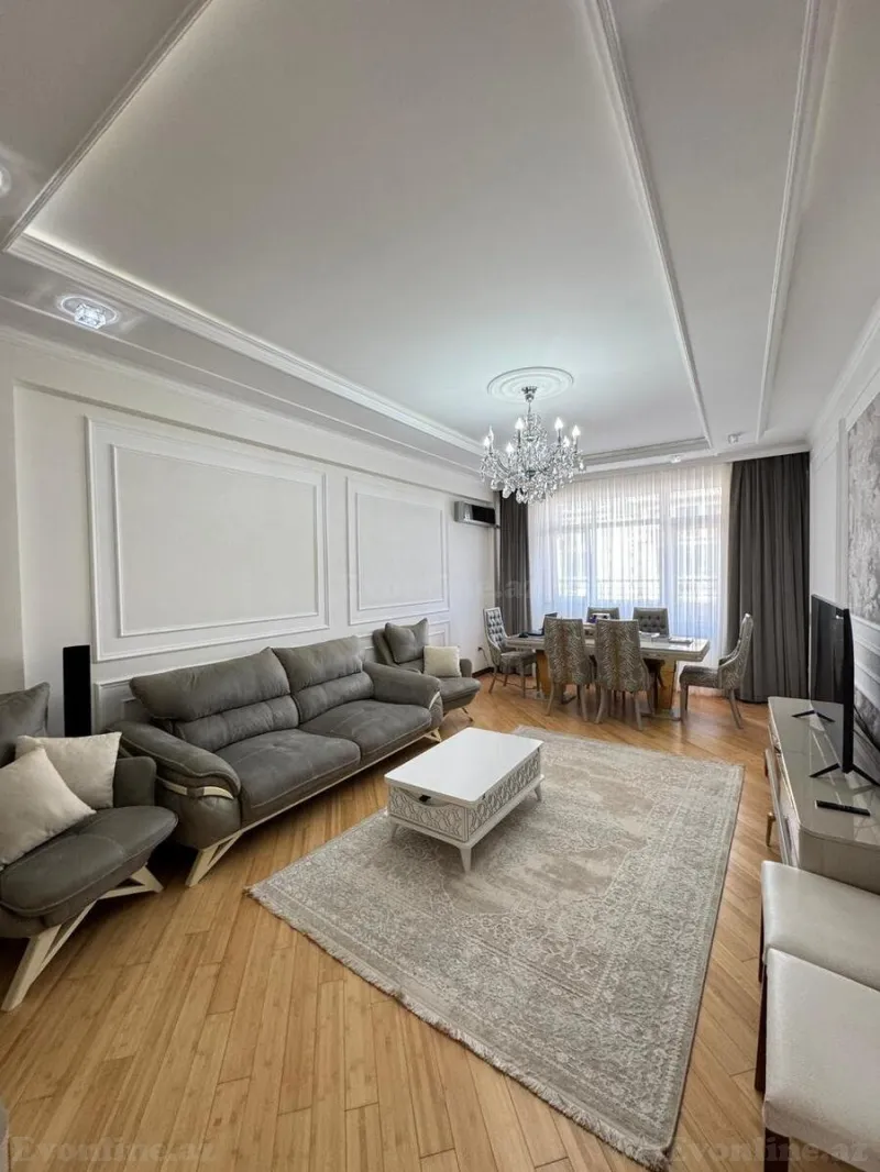 Satılır 3 otaqlı Mənzil Yeni tikili 135 m² 28 May m.
