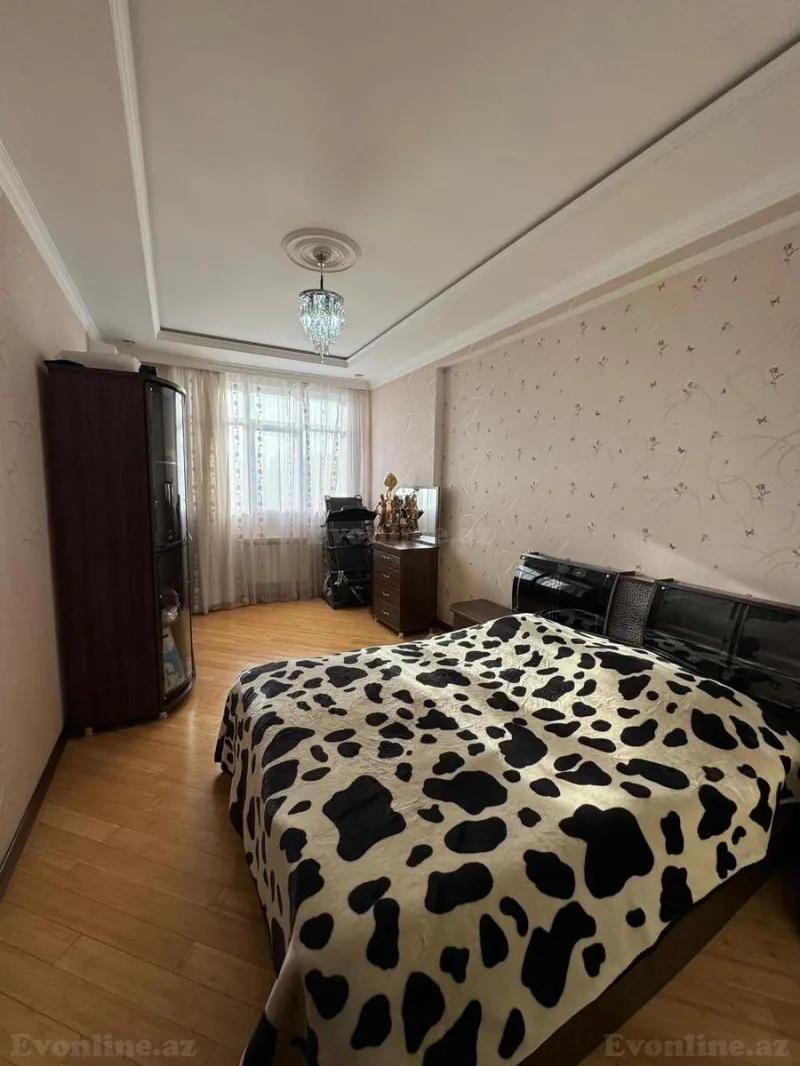 Satılır 3 otaqlı Mənzil Yeni tikili 135 m² 28 May m. - şəkil 11