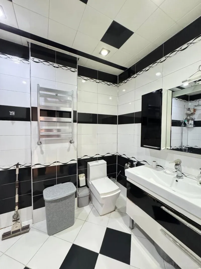 Satılır 3 otaqlı Mənzil Yeni tikili 135 m² 28 May m. - şəkil 13