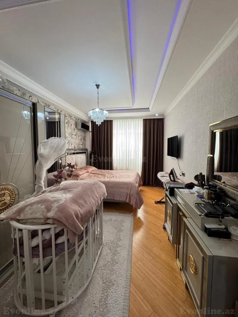 Satılır 3 otaqlı Mənzil Yeni tikili 135 m² 28 May m. - şəkil 20