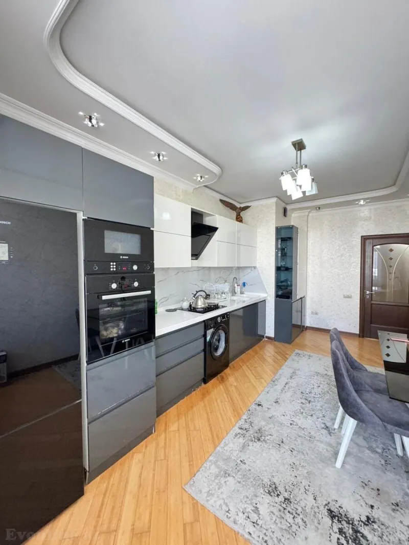 Satılır 3 otaqlı Mənzil Yeni tikili 135 m² 28 May m. - şəkil 23