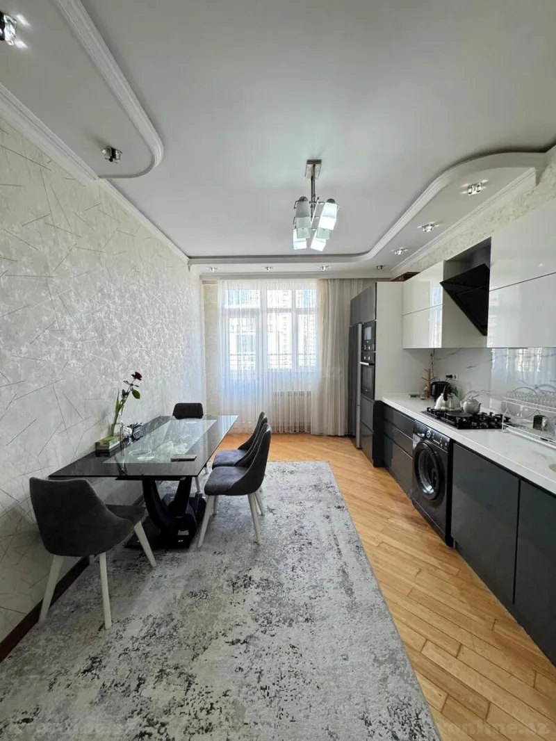 Satılır 3 otaqlı Mənzil Yeni tikili 135 m² 28 May m. - şəkil 24
