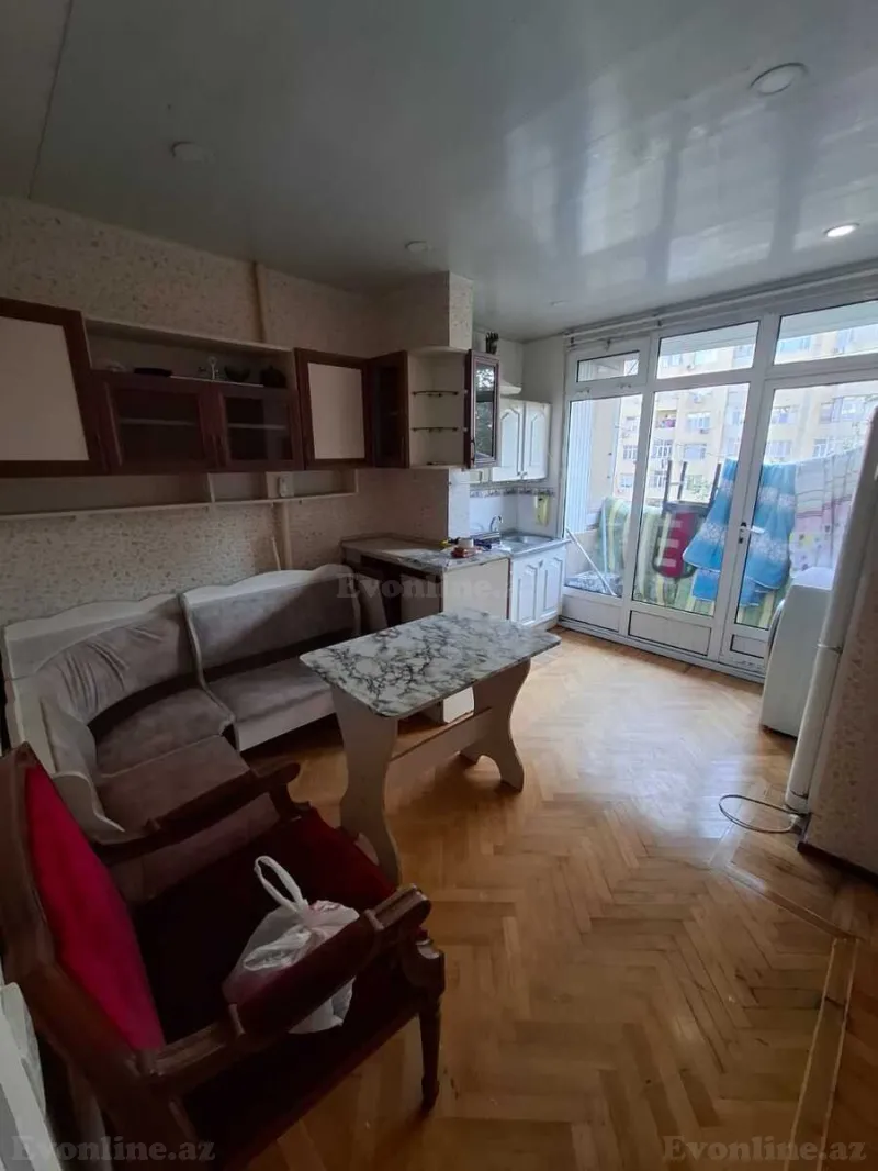 Satılır 2 otaqlı Mənzil Köhnə tikili 60 m² Həzi Aslanov m. - şəkil 4