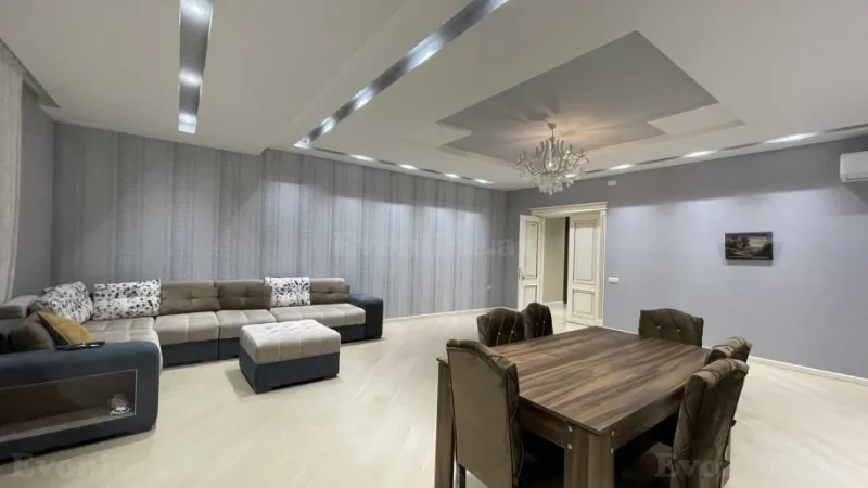 Kirayə verilir 3 otaqlı Mənzil Yeni tikili 170 m² Badamdar