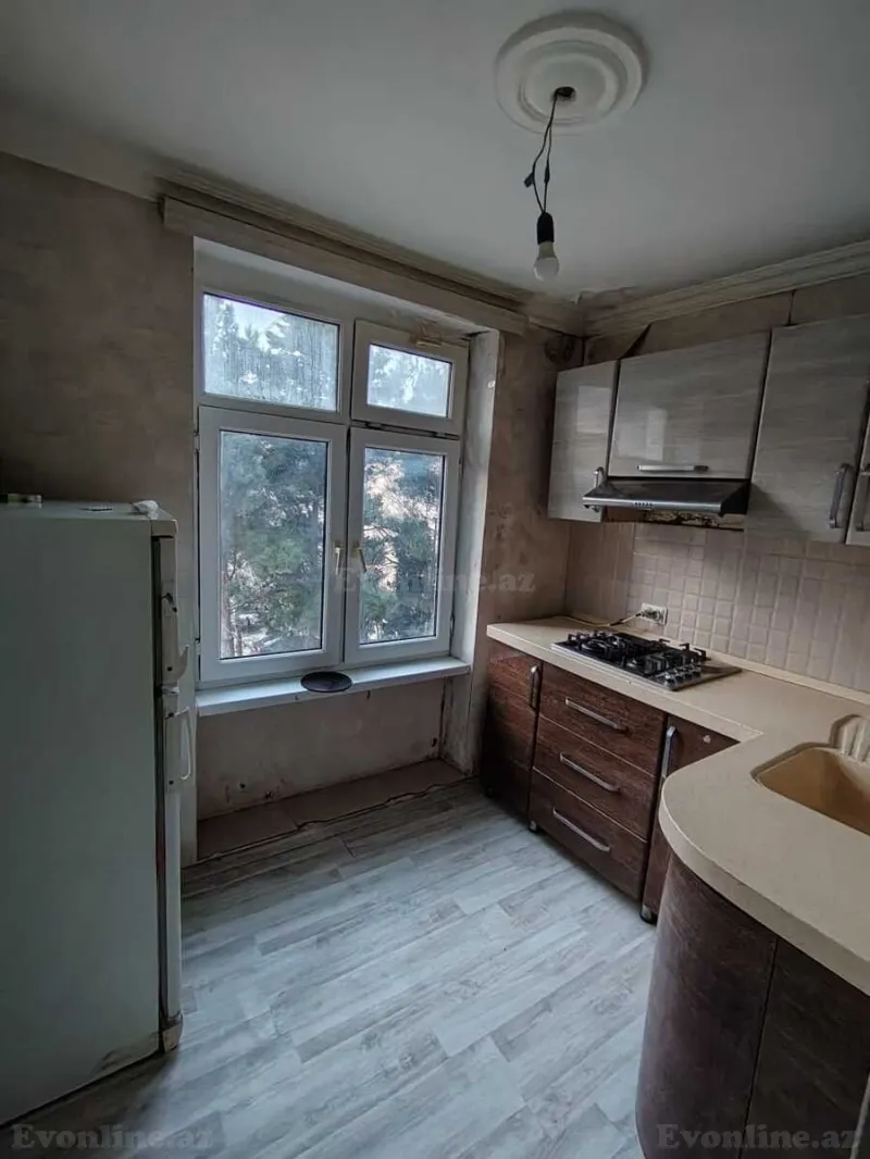 Satılır 2 otaqlı Mənzil Köhnə tikili 50 m² Sumqayıt - şəkil 2