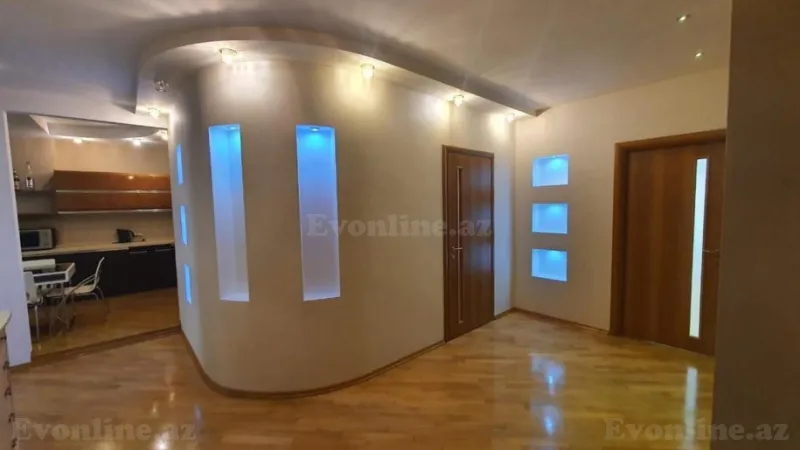 Satılır 3 otaqlı Mənzil Yeni tikili 145 m² Qara Qarayev m. - şəkil 16