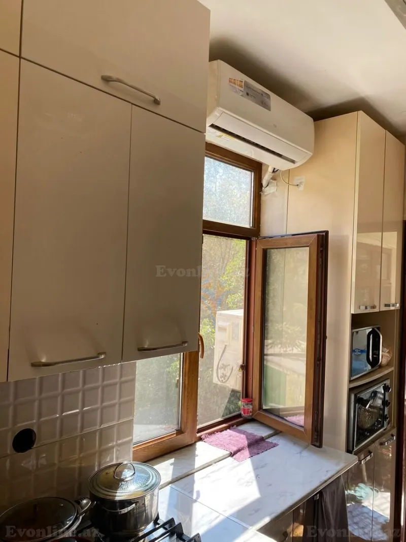 Satılır 5 otaqlı Mənzil Köhnə tikili 120 m² İnşaatçılar m. - şəkil 11