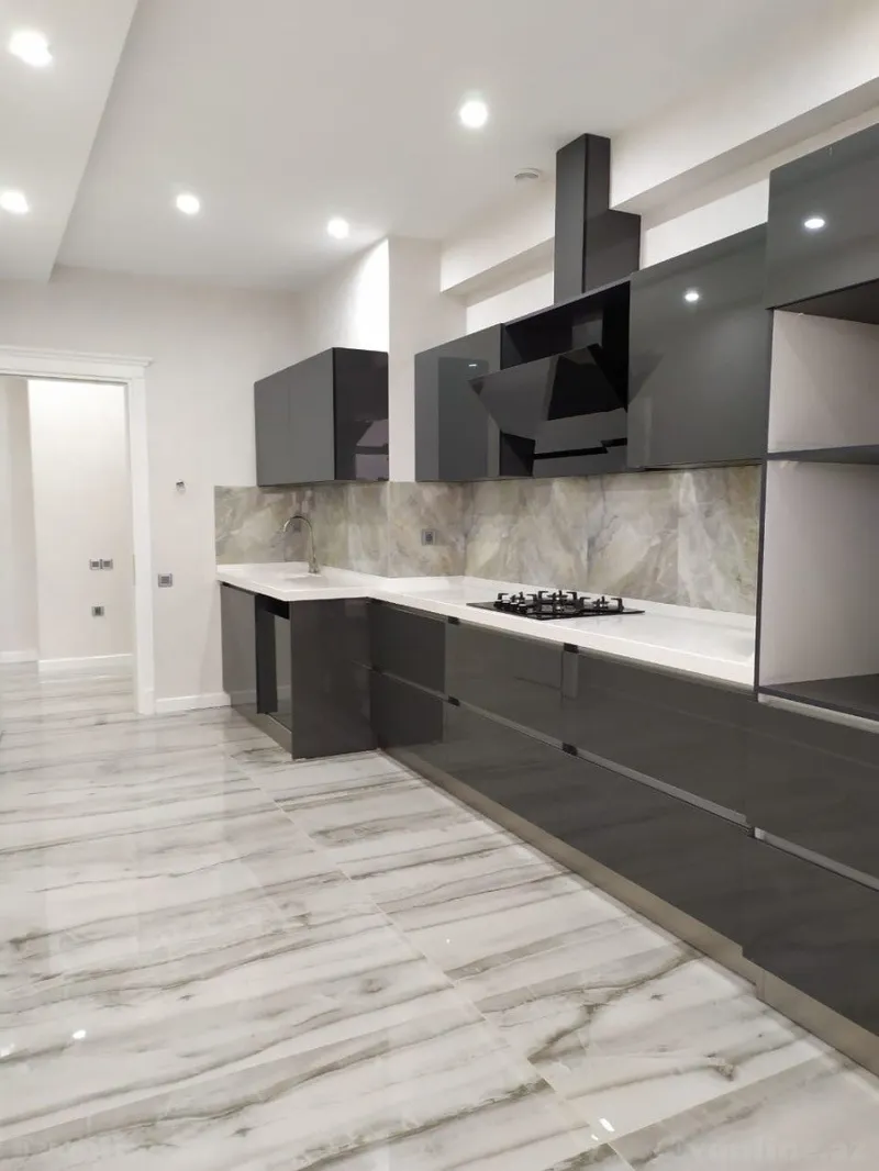 Kirayə verilir 4 otaqlı Mənzil Yeni tikili 186 m² Nizami m. - şəkil 3