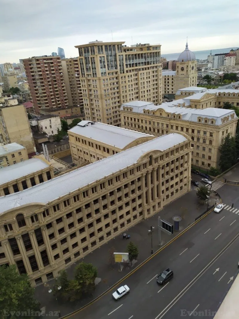 Kirayə verilir 4 otaqlı Mənzil Yeni tikili 186 m² Nizami m. - şəkil 12