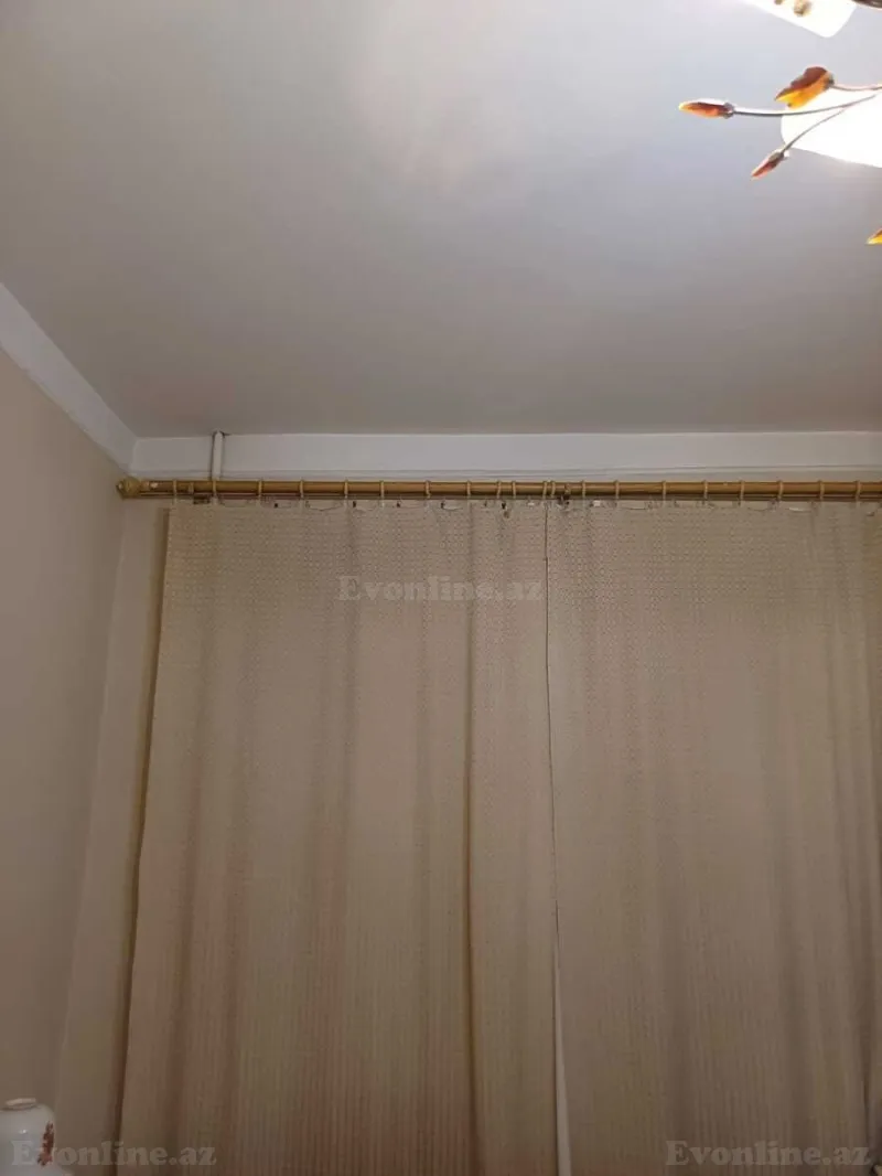 Satılır 5 otaqlı Mənzil Köhnə tikili 130 m² 8-ci mikrorayon - şəkil 3