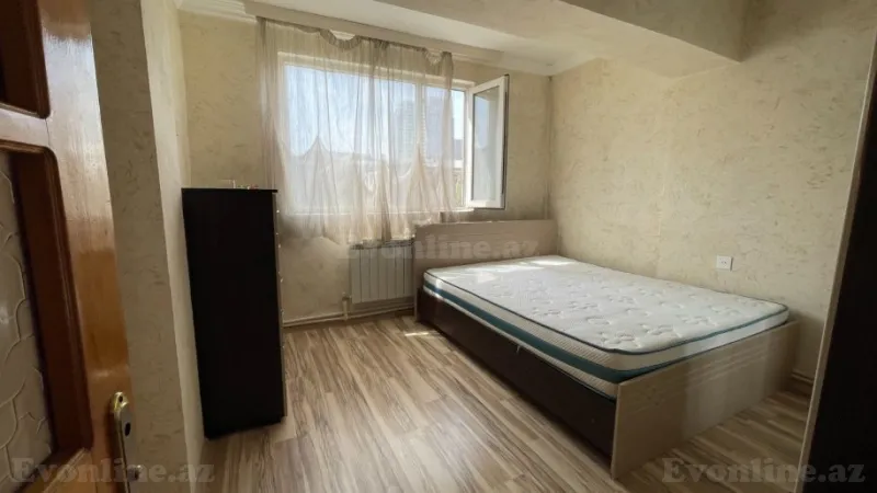 Kirayə verilir 4 otaqlı Mənzil Köhnə tikili 100 m² Kubinka - şəkil 3