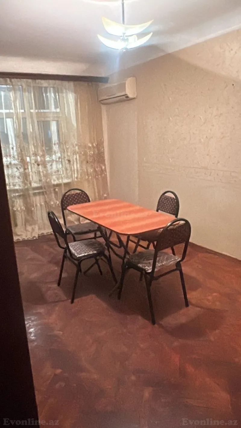 Kirayə verilir 2 otaqlı Mənzil Köhnə tikili 50 m² Badamdar