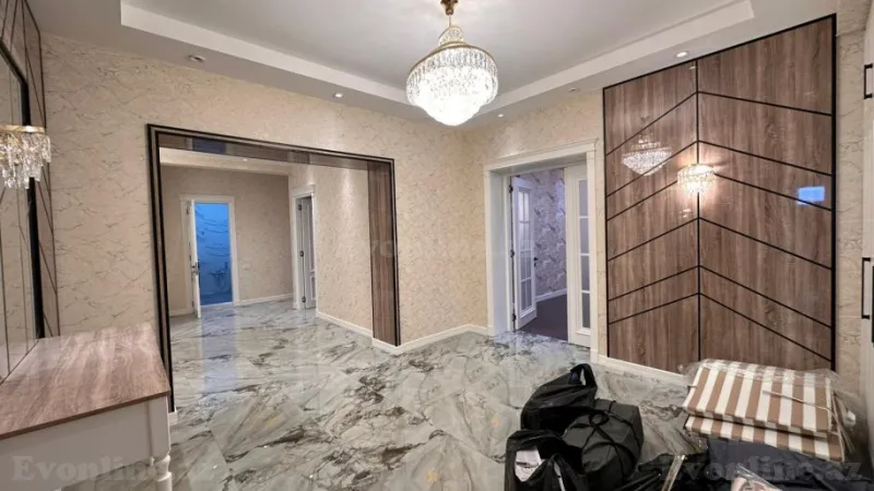 Satılır 4 otaqlı Mənzil Yeni tikili 215 m² 8-ci mikrorayon - şəkil 3