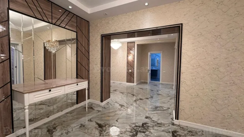 Satılır 4 otaqlı Mənzil Yeni tikili 215 m² 8-ci mikrorayon - şəkil 6