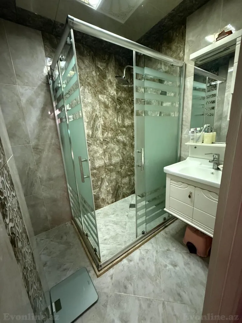 Satılır 3 otaqlı Mənzil Köhnə tikili 68 m² Qaraçuxur - şəkil 2