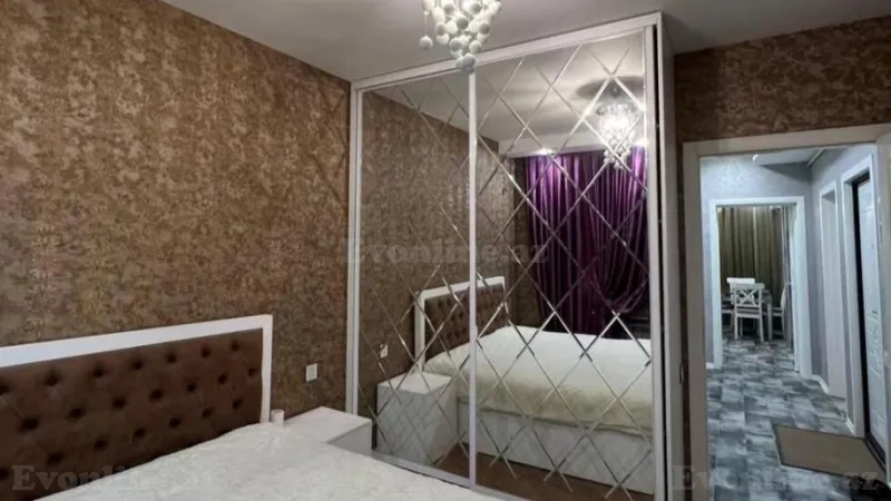 Satılır 2 otaqlı Mənzil Köhnə tikili 80 m² 9-cu mikrorayon - şəkil 5