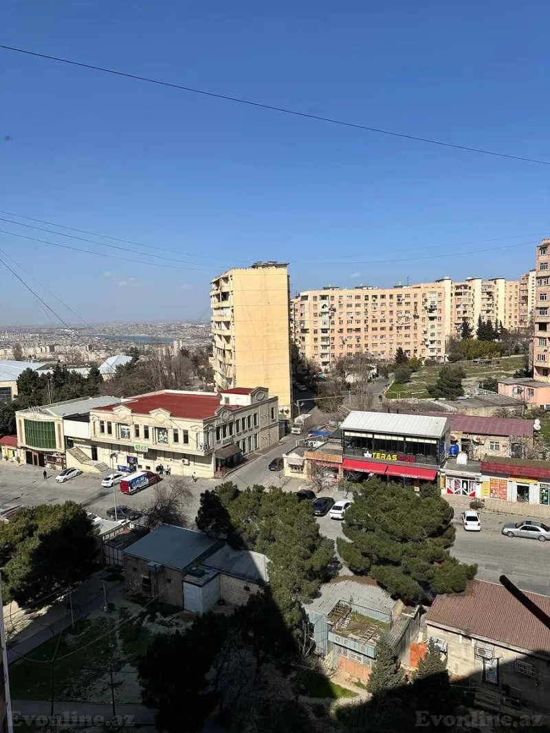 Satılır 2 otaqlı Mənzil Köhnə tikili 60 m² Massiv V