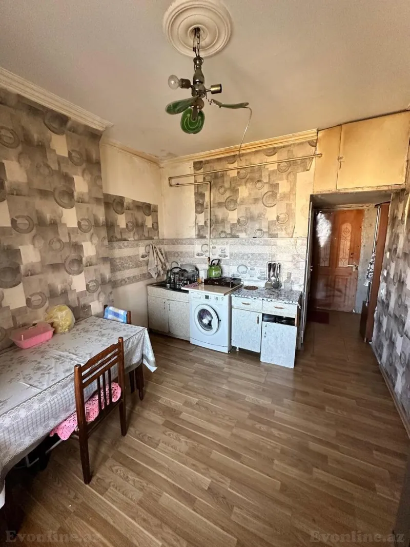 Satılır 2 otaqlı Mənzil Köhnə tikili 60 m² Massiv V - şəkil 4