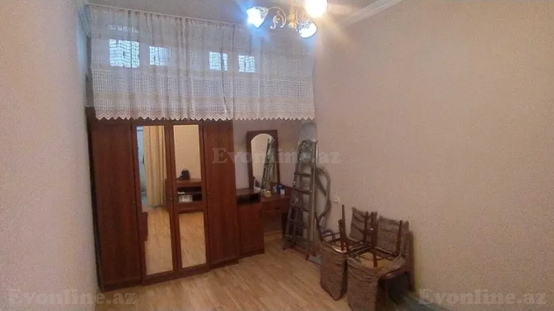 Kirayə verilir 1 otaqlı Mənzil Köhnə tikili 30 m² 28 May m.