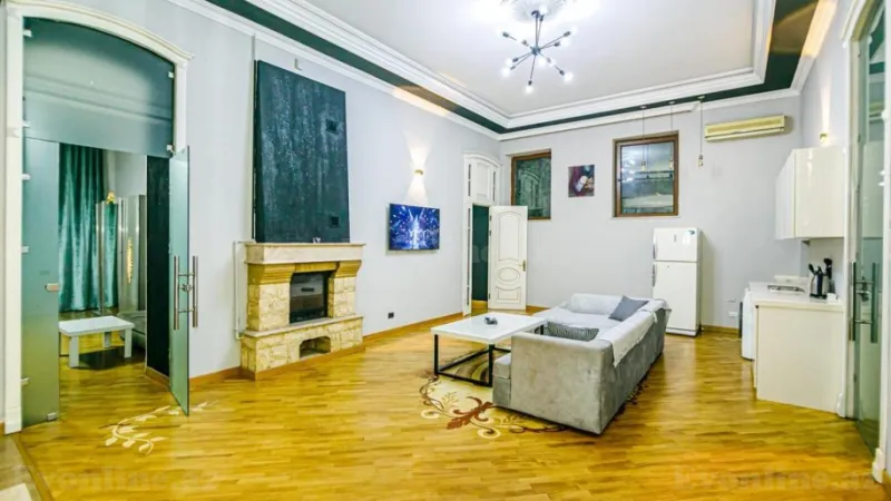 Kirayə verilir 4 otaqlı Mənzil Köhnə tikili 130 m² Sahil m. - şəkil 5