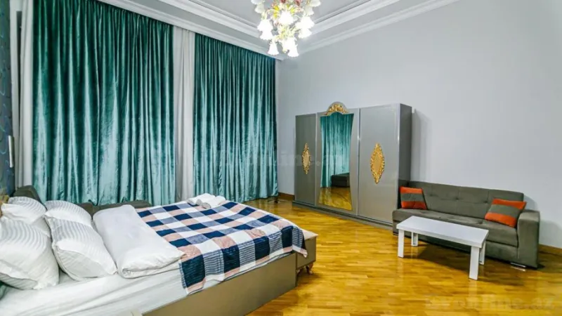 Kirayə verilir 4 otaqlı Mənzil Köhnə tikili 130 m² Sahil m. - şəkil 12