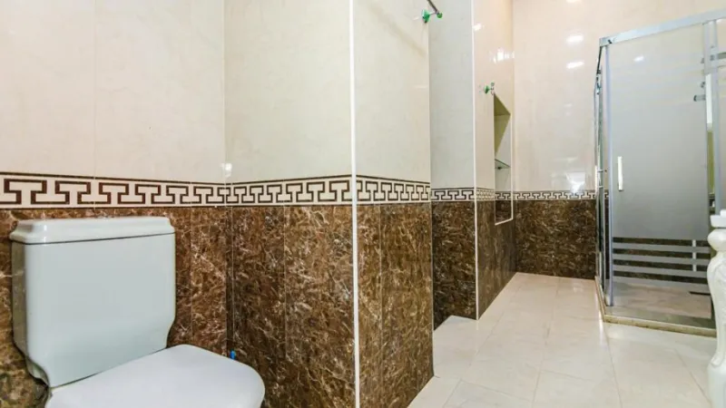 Kirayə verilir 4 otaqlı Mənzil Köhnə tikili 130 m² Sahil m. - şəkil 21