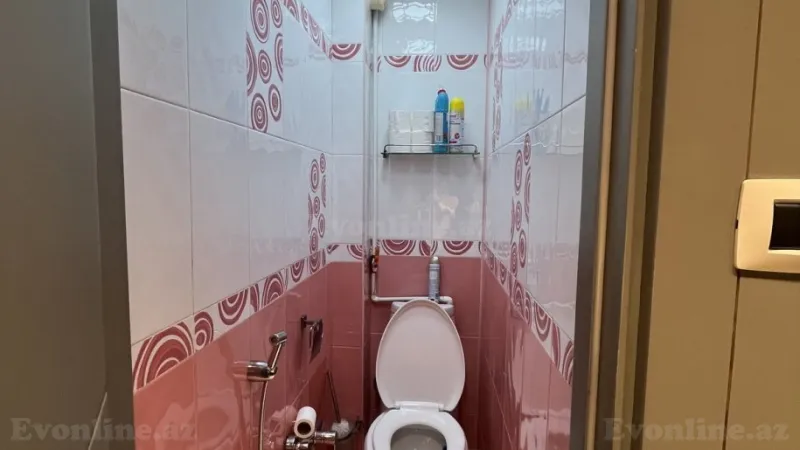 Satılır 2 otaqlı Mənzil Köhnə tikili 55 m² Yasamal r. - şəkil 4