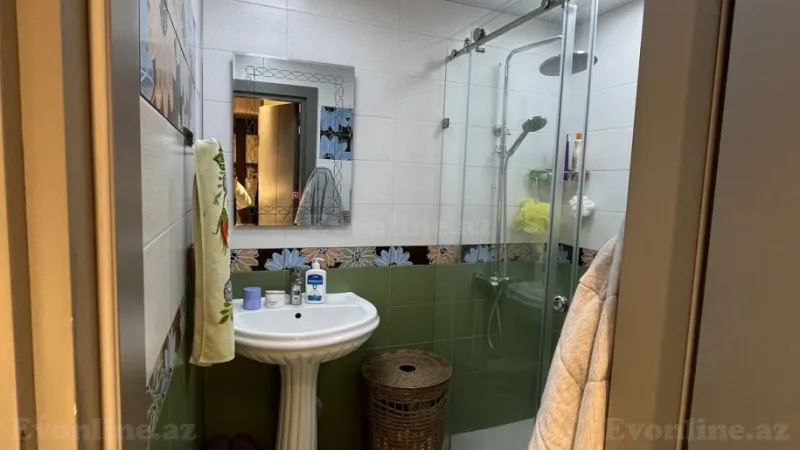 Satılır 2 otaqlı Mənzil Köhnə tikili 55 m² Yasamal r. - şəkil 5