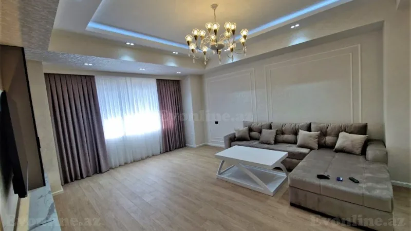 Kirayə verilir 3 otaqlı Mənzil Yeni tikili 130 m² Xətai r. - şəkil 3