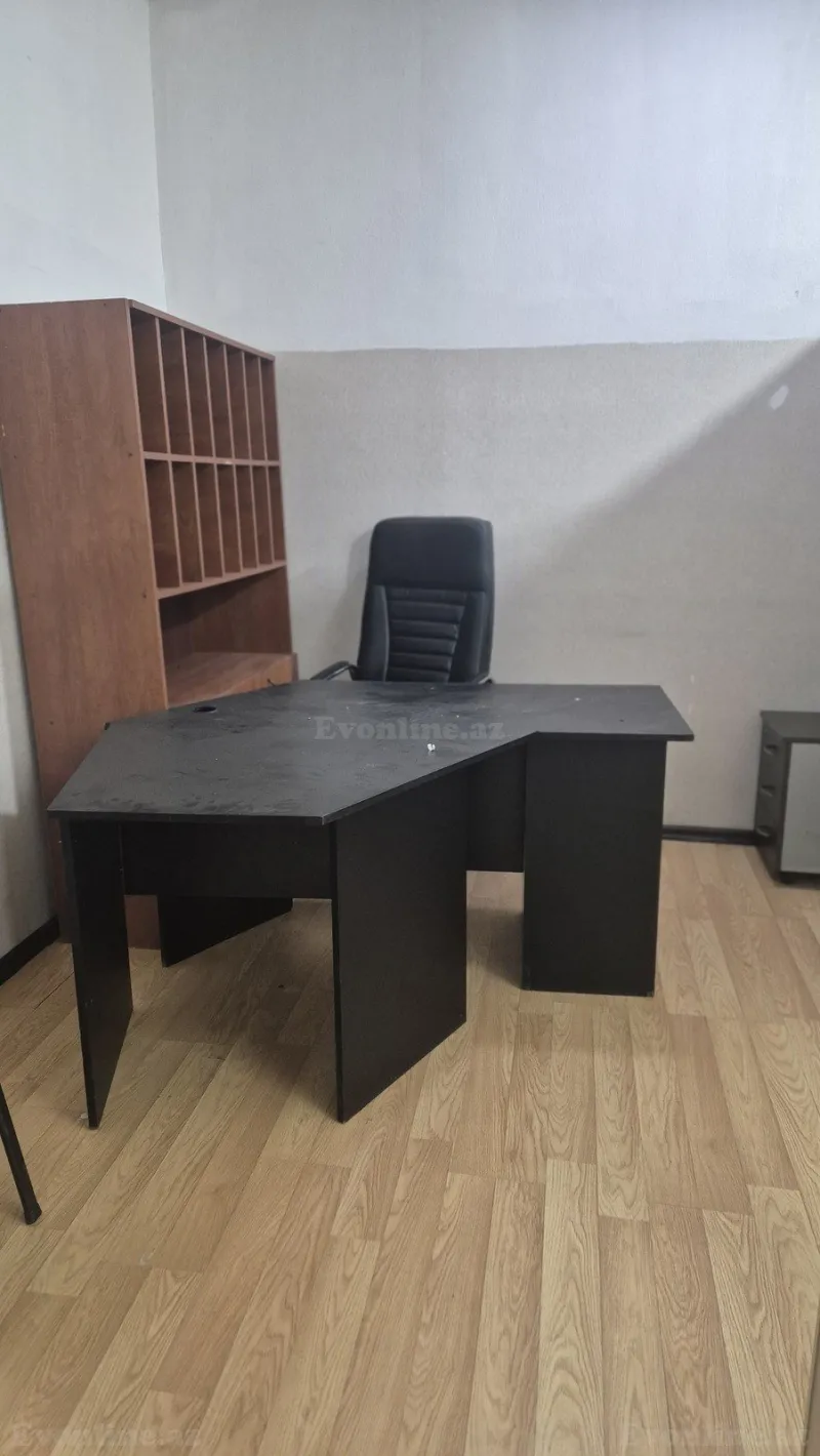 Kirayə verilir Ofis 112 m² Nəsimi r. - şəkil 2