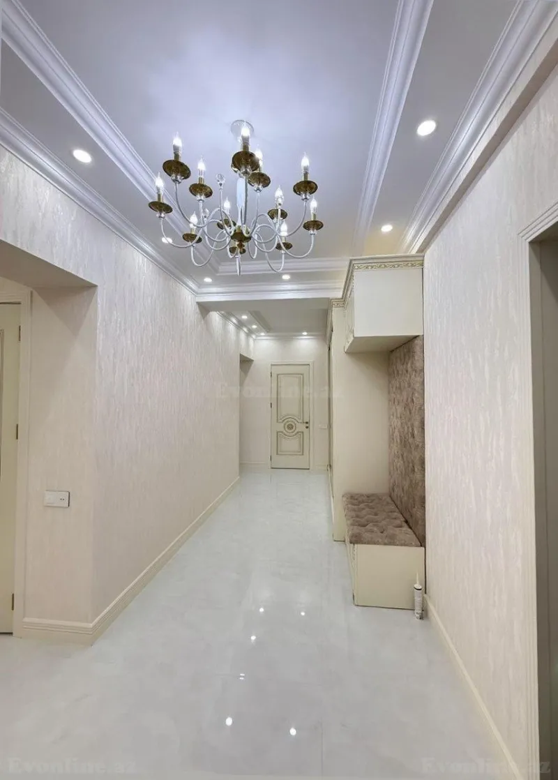 Satılır 3 otaqlı Mənzil Yeni tikili 133.5 m² 8-ci mikrorayon