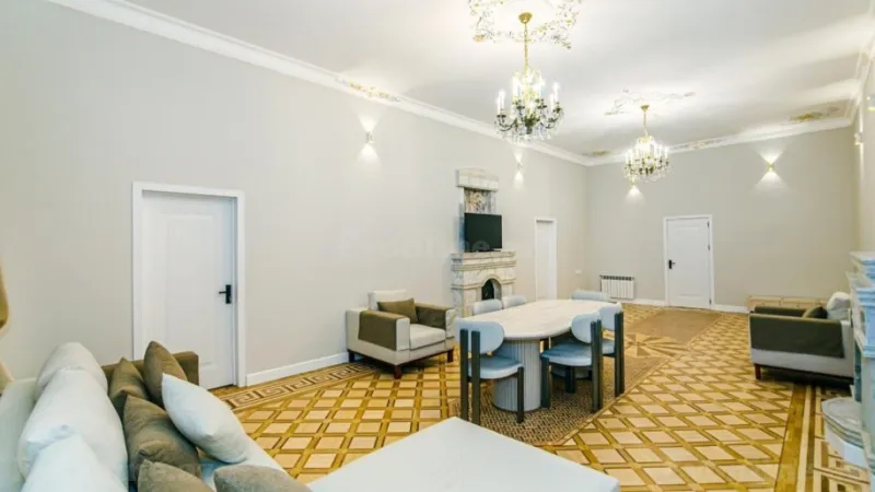 5 otaqlı Mənzil 214 m² Sahil m. Kirayə verilir