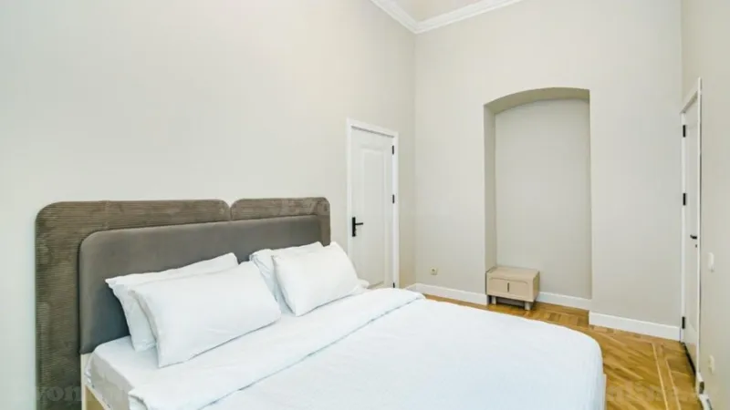 Kirayə verilir 5 otaqlı Mənzil Yeni tikili 214 m² Sahil m. - şəkil 7