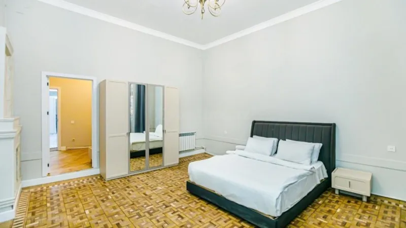 Kirayə verilir 5 otaqlı Mənzil Yeni tikili 214 m² Sahil m. - şəkil 27