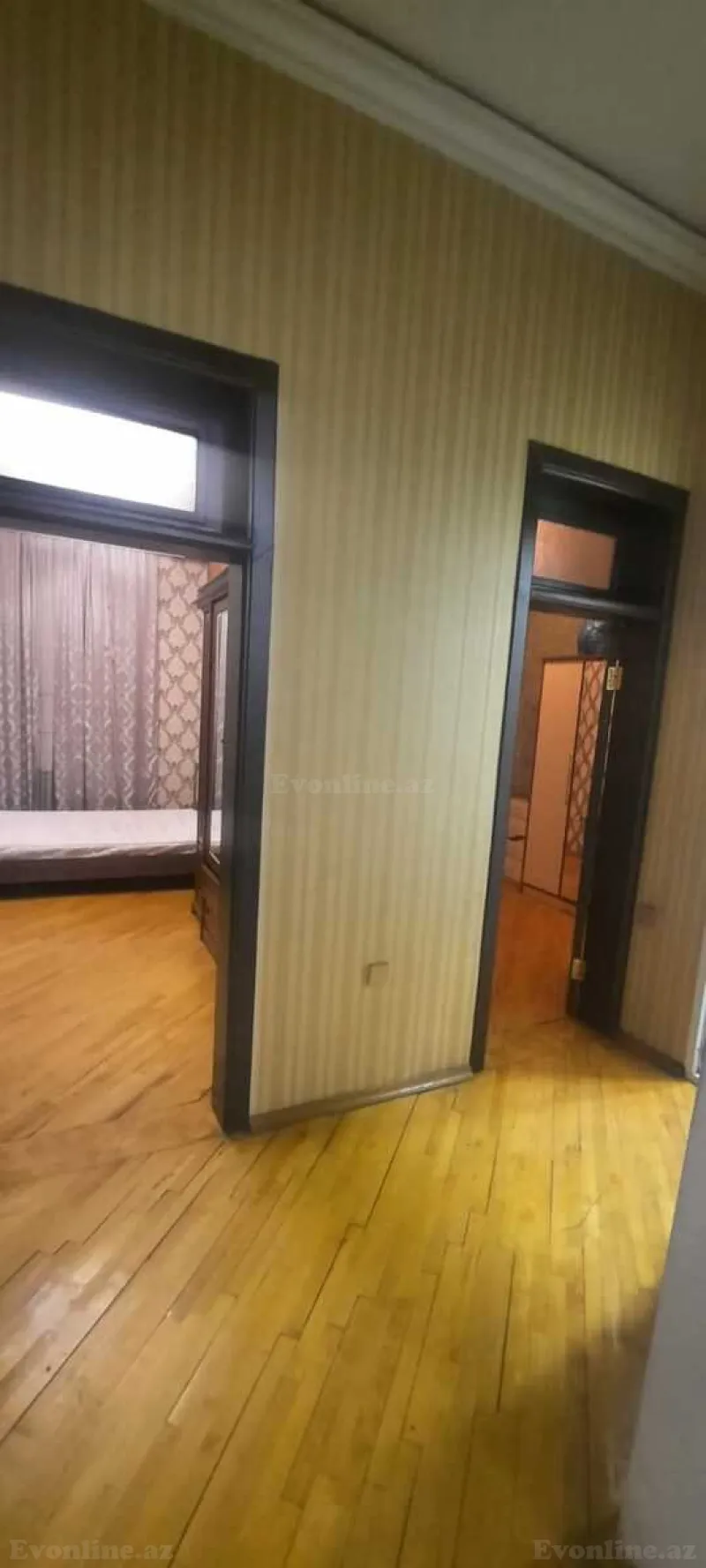 Satılır 3 otaqlı Mənzil Köhnə tikili 70 m² Elmlər Akademiyası m. - şəkil 2