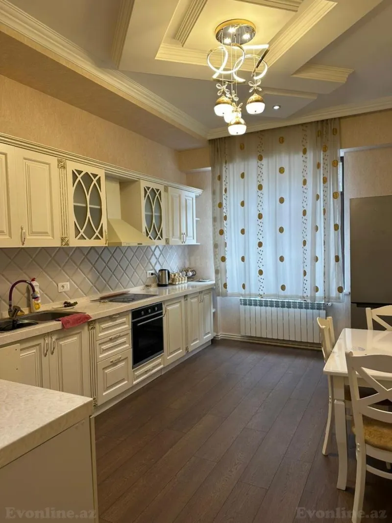 Kirayə verilir 3 otaqlı Mənzil Yeni tikili 138 m² Xətai r. - şəkil 8