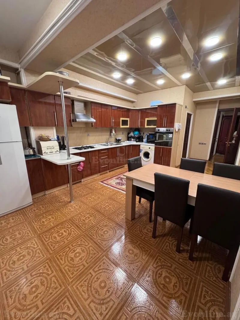 Kirayə verilir 3 otaqlı Mənzil Yeni tikili 150 m² Gənclik m. - şəkil 12