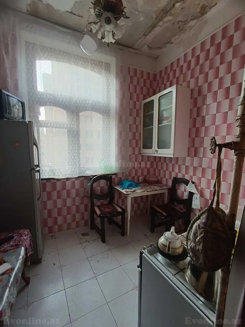 Satılır 3 otaqlı Mənzil Köhnə tikili 91 m² Nəsimi r. - şəkil 13