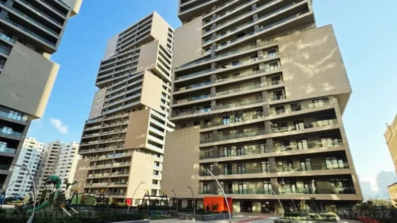 Satılır 3 otaqlı Mənzil Yeni tikili 148 m² Nizami m. - şəkil 2